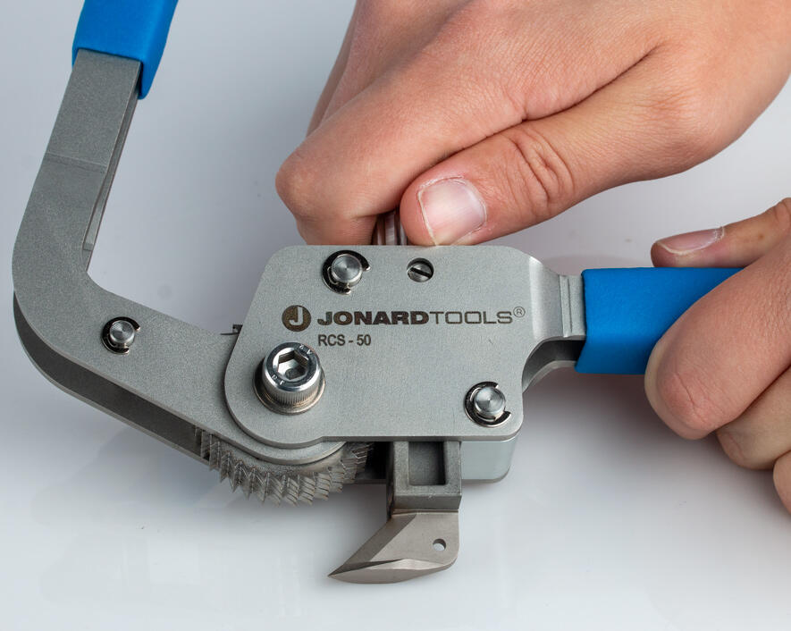 Jonard Ratcheting Submariner Cable and Large Duct Slitter from GME Supply