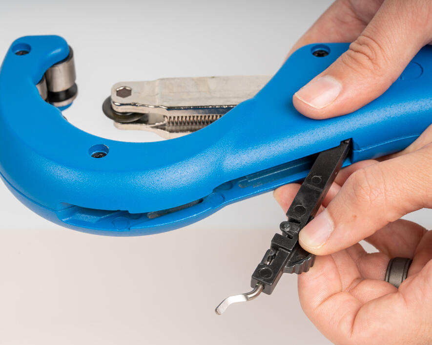 Jonard 1/4-Inch to 3-Inch Tube Cutter from GME Supply