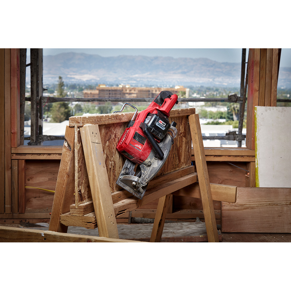 Milwaukee M18 FUEL 7-1/4 Inch Rear Handle Circular Saw Kit from GME Supply