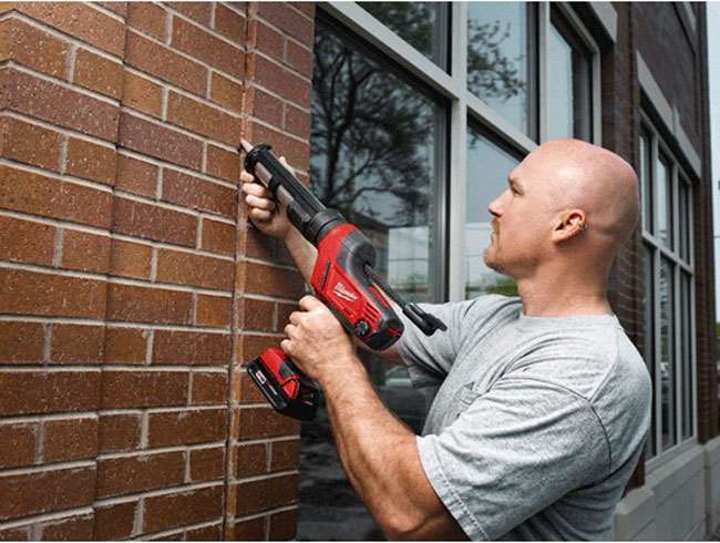 Milwaukee M18 Cordless 10 Ounce Caulk and Adhesive Gun from GME Supply