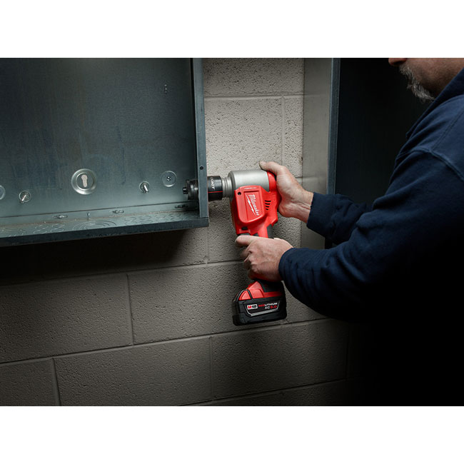 Milwaukee M18 FORCE LOGIC 10 Ton Knockout Tool Kit from GME Supply