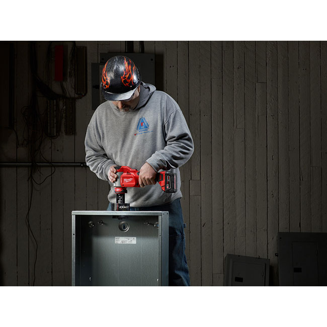 Milwaukee M18 FORCE LOGIC 10 Ton Knockout Tool Kit from GME Supply