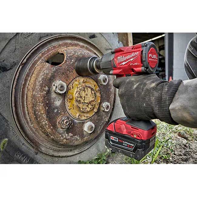 Milwaukee M18 FUEL 1/2 Mid-Torque Impact Wrench with Pin Detent Kit from GME Supply