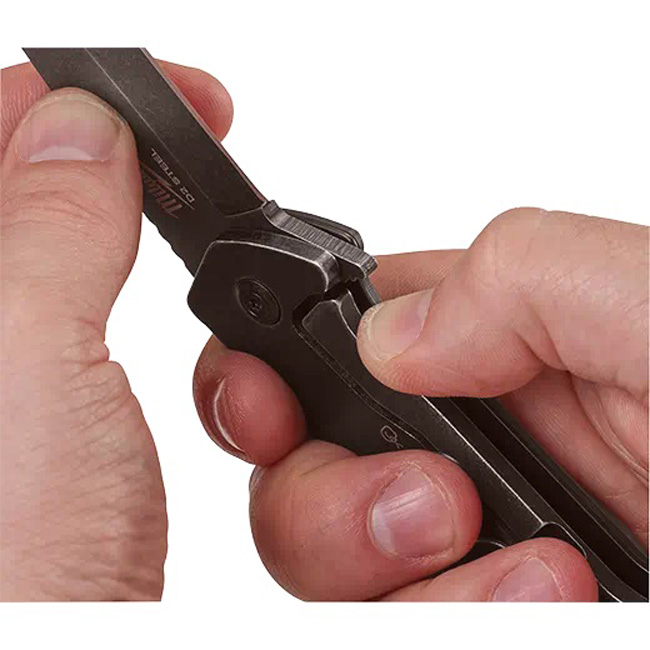 Milwaukee 2.5 Inch HARDLINE Smooth Blade Pocket Knife from GME Supply