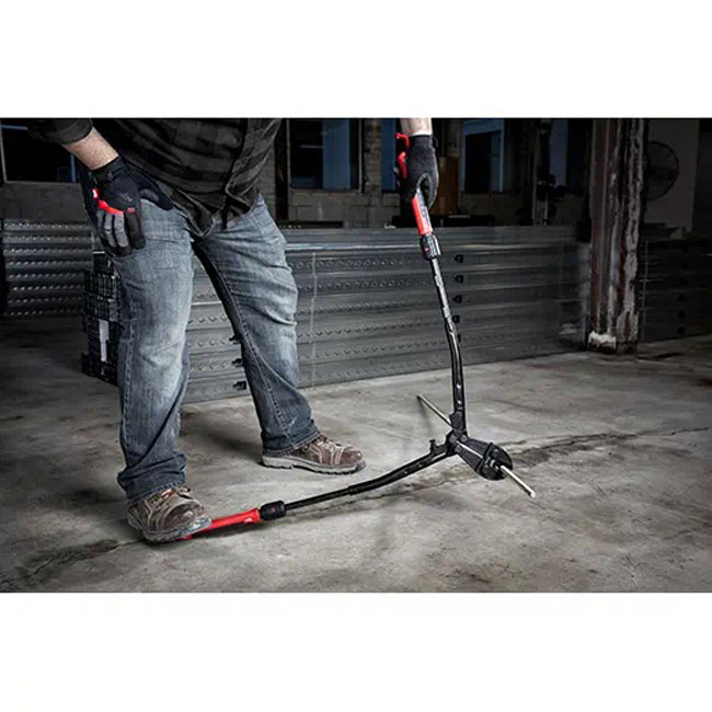 Milwaukee 24 Inch Bolt Cutters with POWERMOVE Extendable Arms from GME Supply