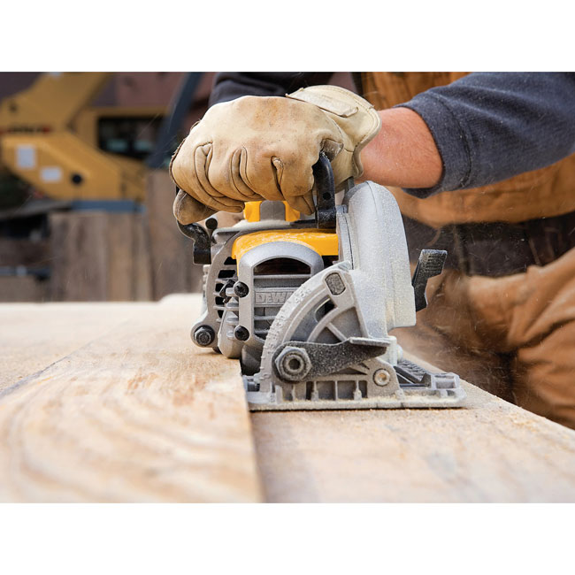DeWALT 7-1/4 Inch Worm Drive Circular Saw with Brake from GME Supply