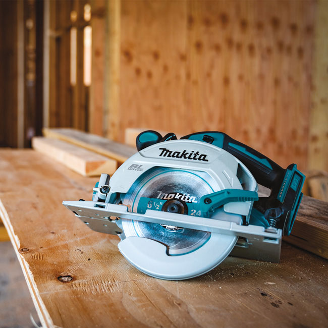 Makita 18V LXT Lithium-Ion Brushless Cordless 6-1/2 Inch Circular Saw (Bare Tool) from GME Supply
