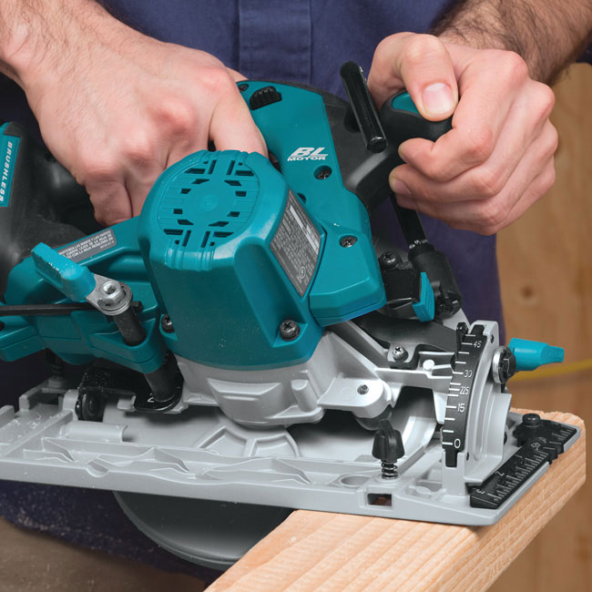 Makita 18V LXT Lithium-Ion Brushless Cordless 6-1/2 Inch Circular Saw (Bare Tool) from GME Supply