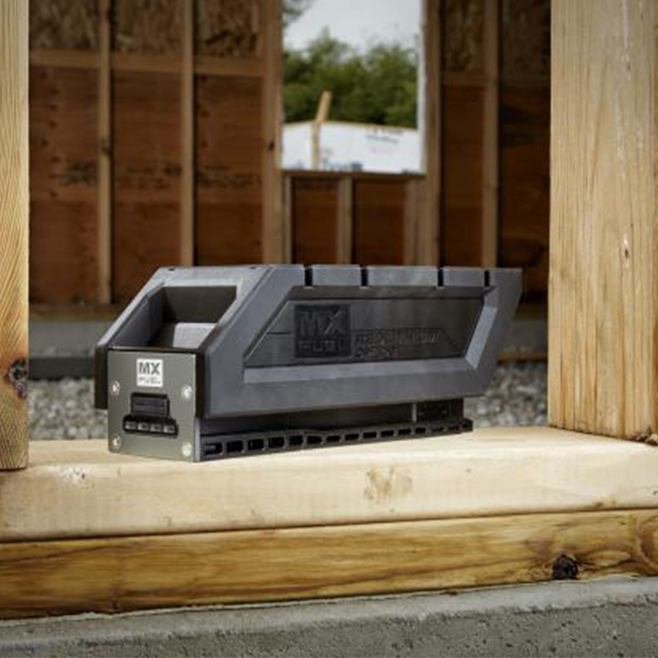 Milwaukee MX FUEL REDLITHIUM Battery Pack from GME Supply