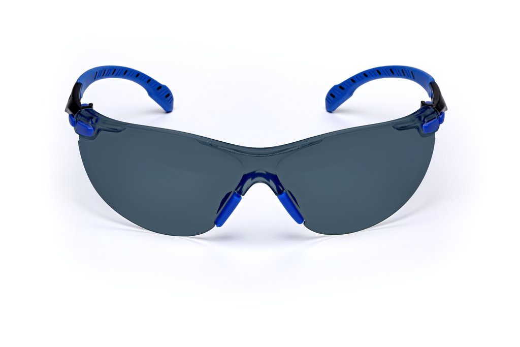 3M Solus 1000-Series S1102SGAF Black/Blue Grey Anti-Fog Lens (20 Pack) from GME Supply
