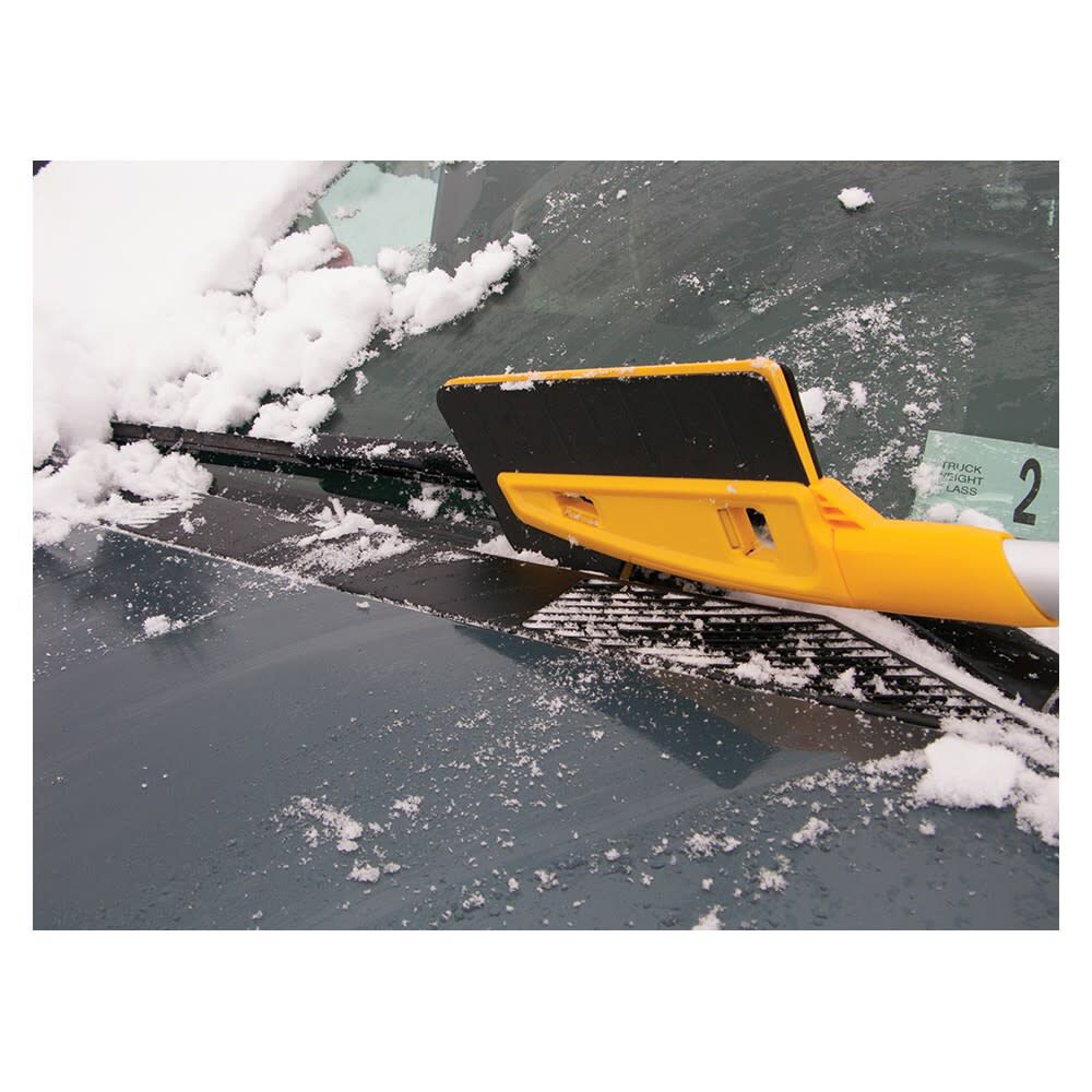 AMES True Temper Scratch Free Auto Snow Brush with End Scraper from GME Supply