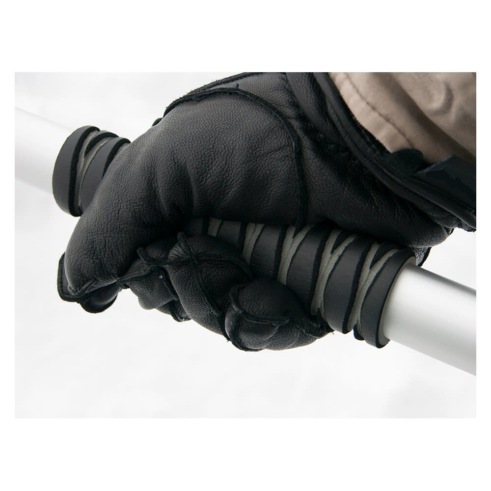 AMES True Temper Scratch Free Auto Snow Brush with End Scraper from GME Supply