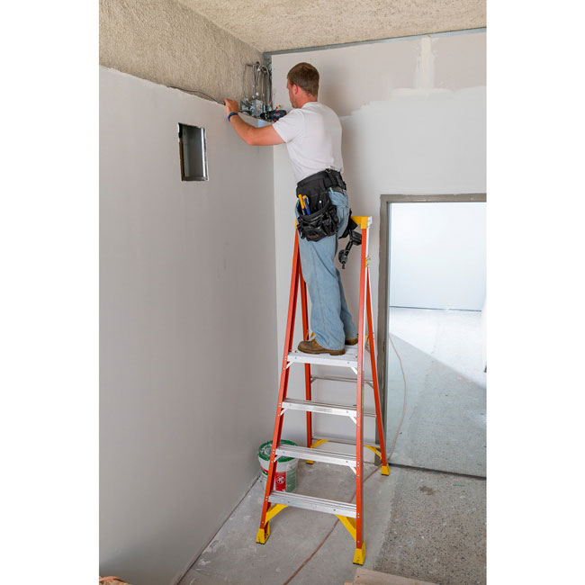 Werner 10 Foot Reach Fiberglass Podium Ladder Type IA from GME Supply